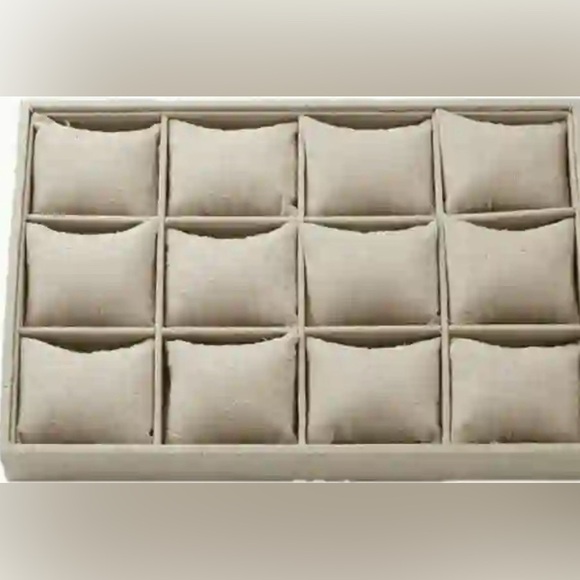 Jewelry Bracelet organizer-Soft Pink Velvet Cushions-like new - Picture 4 of 4